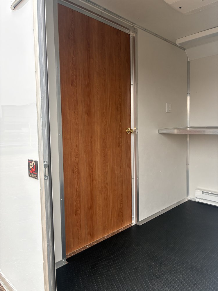 8.5'x24' Haulmark Enclosed Cargo