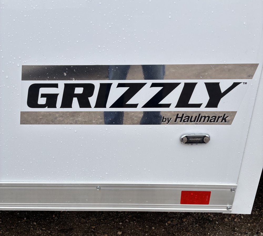 8.5'x24' Haulmark Enclosed Cargo