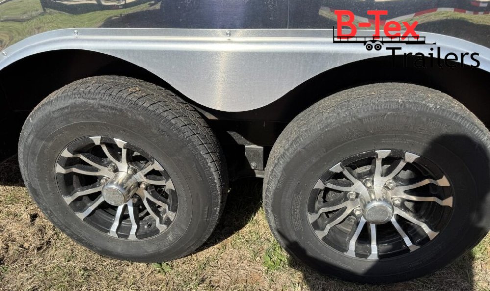 REPO 2023 83x16 Enclosed Red