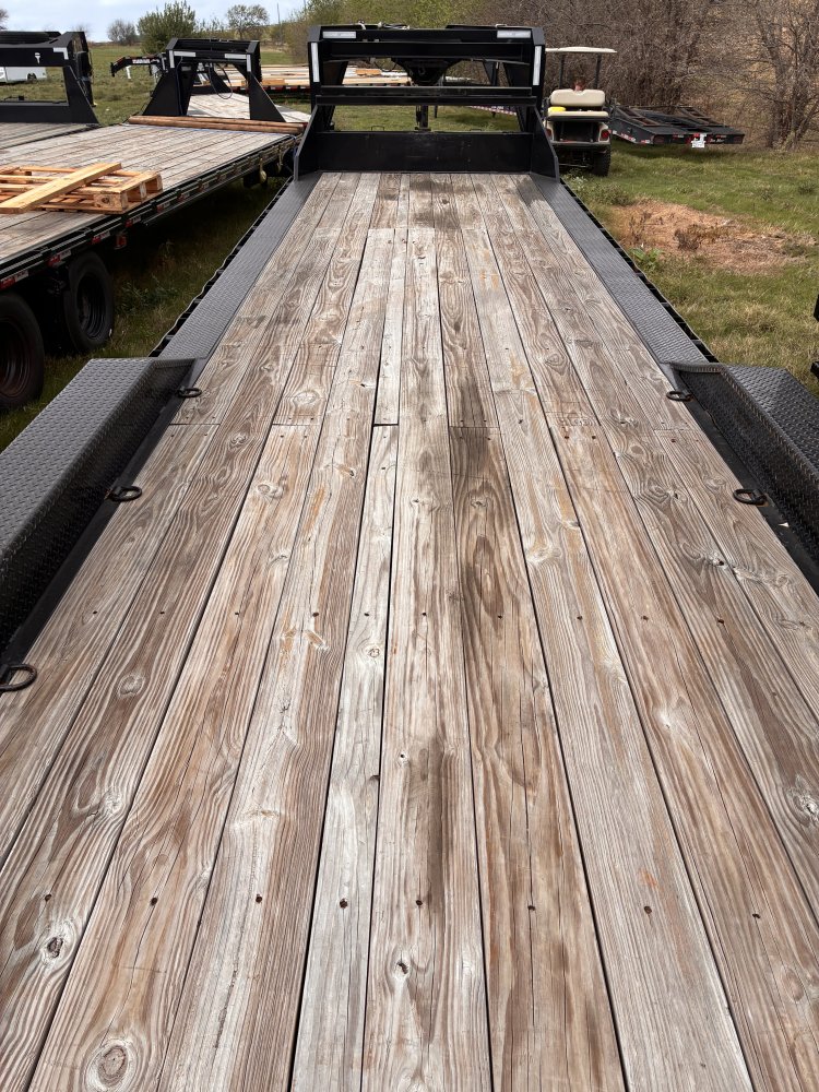 2022 Load Trail 32' Low Boy Equip. - Repo