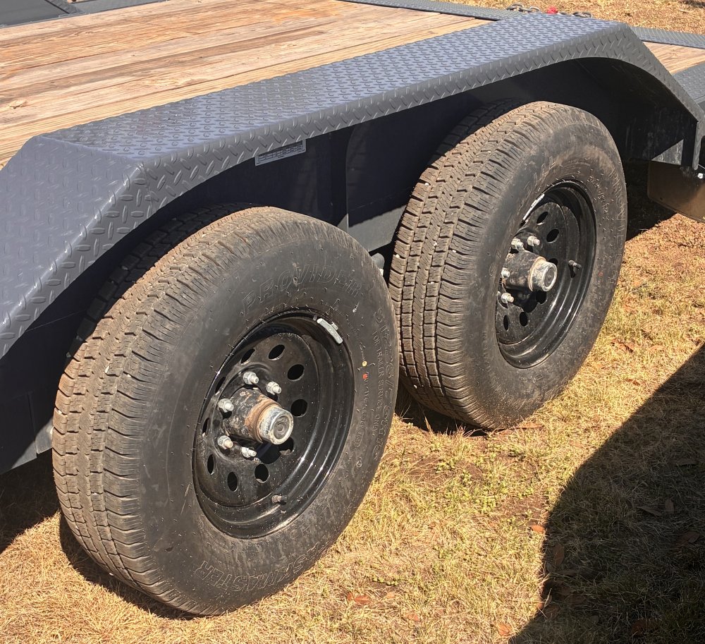 22' Lamar Car Hauler