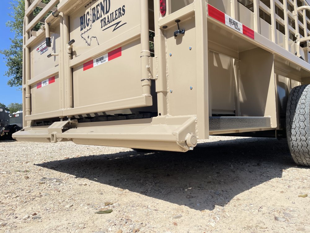 Big Bend 20′ 2-7K Livestock - 15