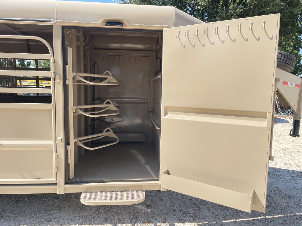 2026 Big Bend 6′ 8″ X 24′ GVWR 16K Metal Top Deluxe Livestock Trailer- 12151 - 10