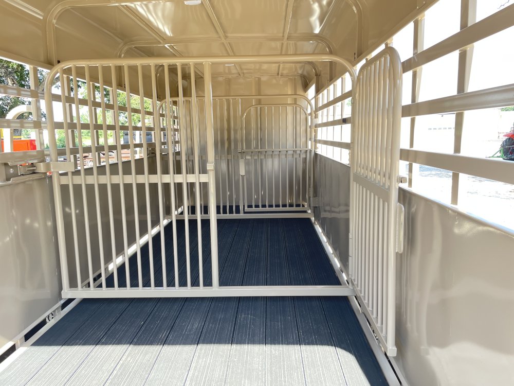2026 Big Bend 6′ 8″ X 24′ GVWR 16K Metal Top Deluxe Livestock Trailer- 12151 - 19