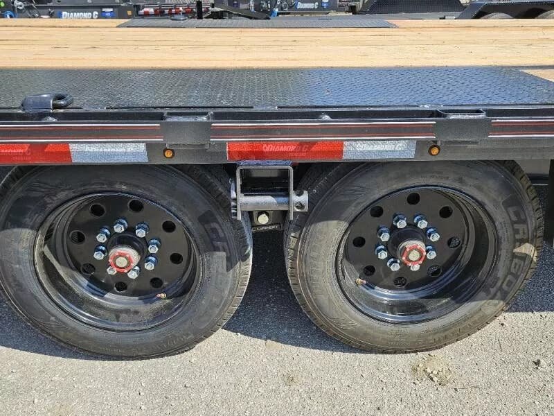 2025 Diamond C Trailers DET-208 22'x102" Deckover Tilt Equipment Trailer
