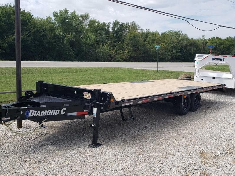 2025 Diamond C Trailers DEC-208 24'x102" Deckover Equipment Trailer W / Straight Deck