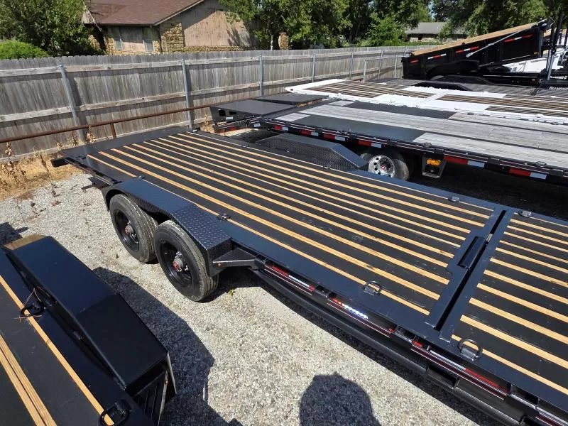2025 Diamond C Trailers HDT-210 26'x82" Pro-Tilt Equipment Trailer