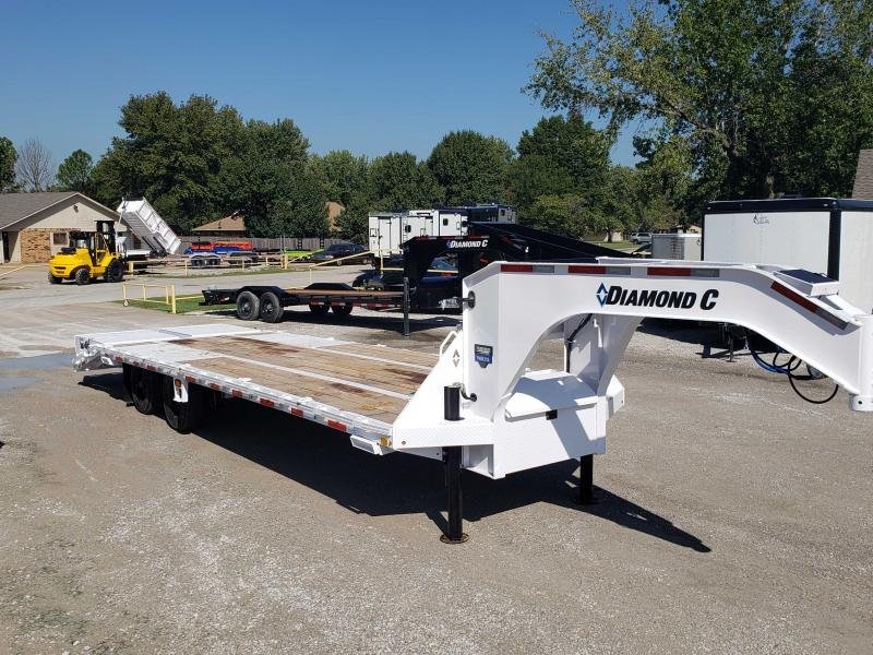 2025 Diamond C Trailers FMAX-210 28'x102" Deckover Equipment Trailer