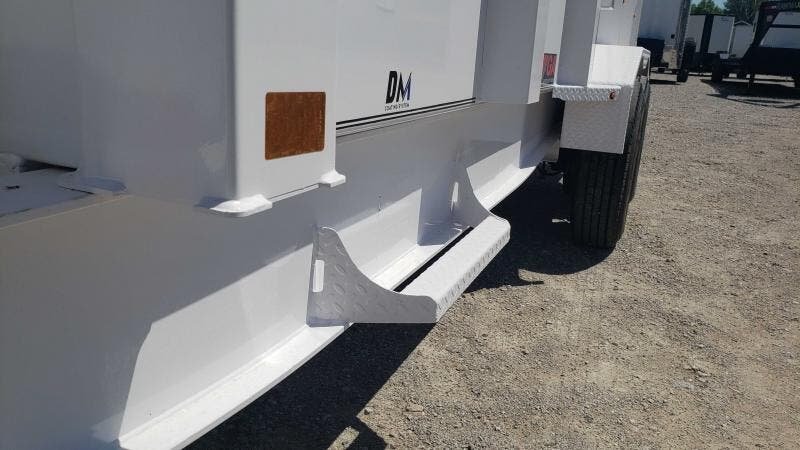 2025 Diamond C Trailers LPT-210 16'x82" Telescopic Dump Trailer - PACESETTER EDITION