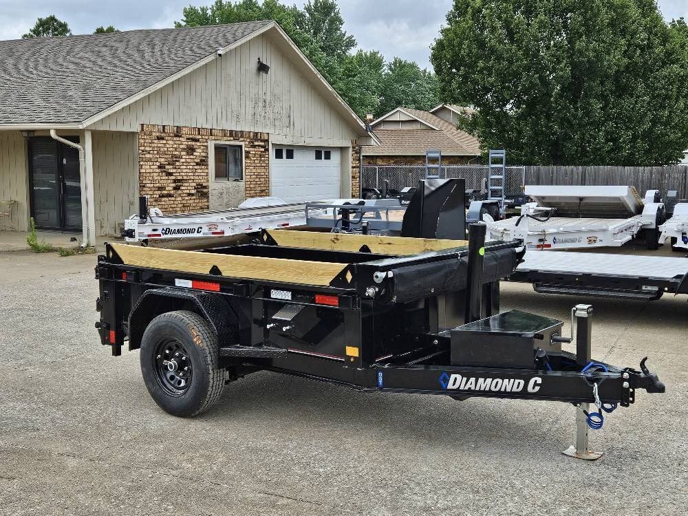 2026 Diamond C Trailers GST-106 8'x60" Telescopic Dump Trailer
