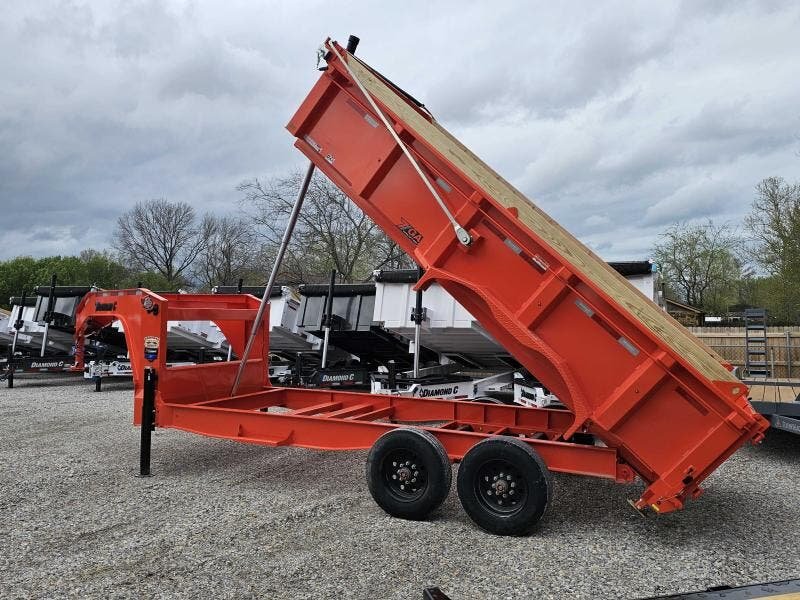2025 Diamond C Trailers LPT-210 Telescopic Dump Trailer - PACESETTER EDITION