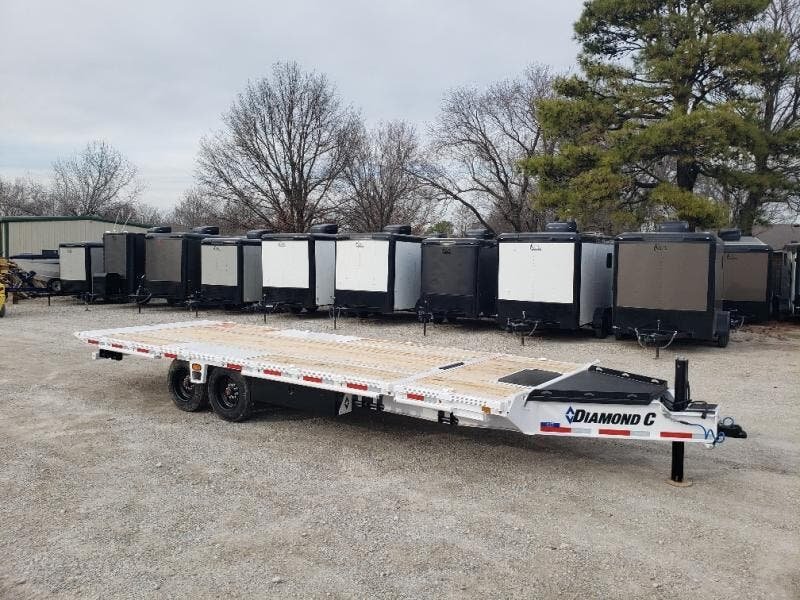 2025 Diamond C Trailers DET-208 24'x102" Deckover Tilt Equipment Trailer W / 4' Stationary