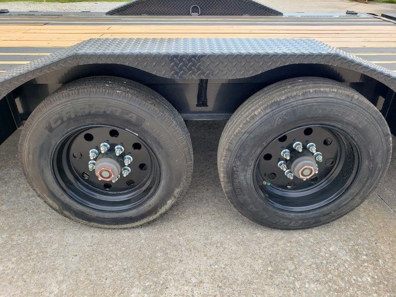 2025 Diamond C Trailers LPX-210 24'x82" Low Profile Equipment Trailer