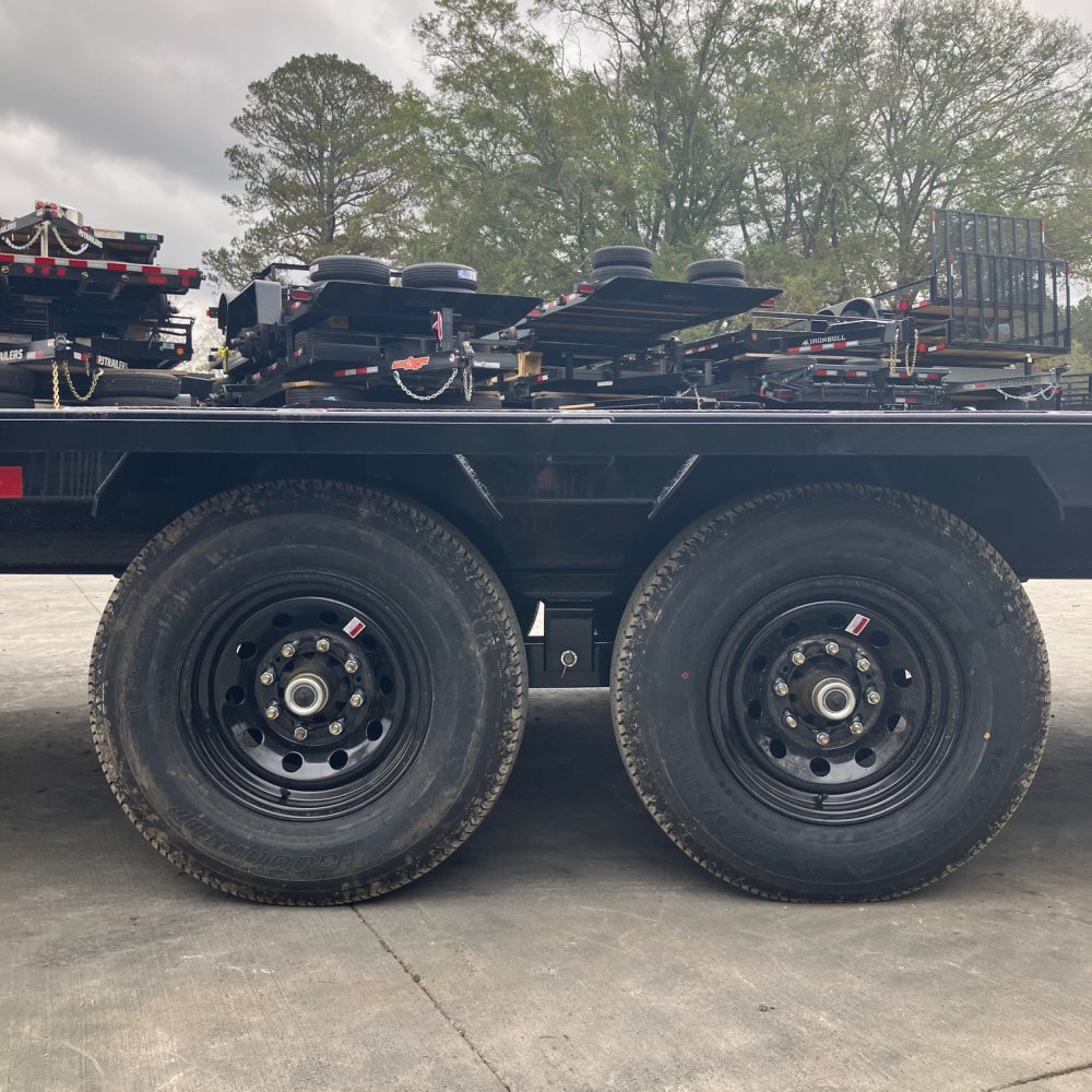 2025-PJ-Trailers-8.5x40-Straight-Deck-15.6K-Non-CDL-Flatbed-FG14K840SP