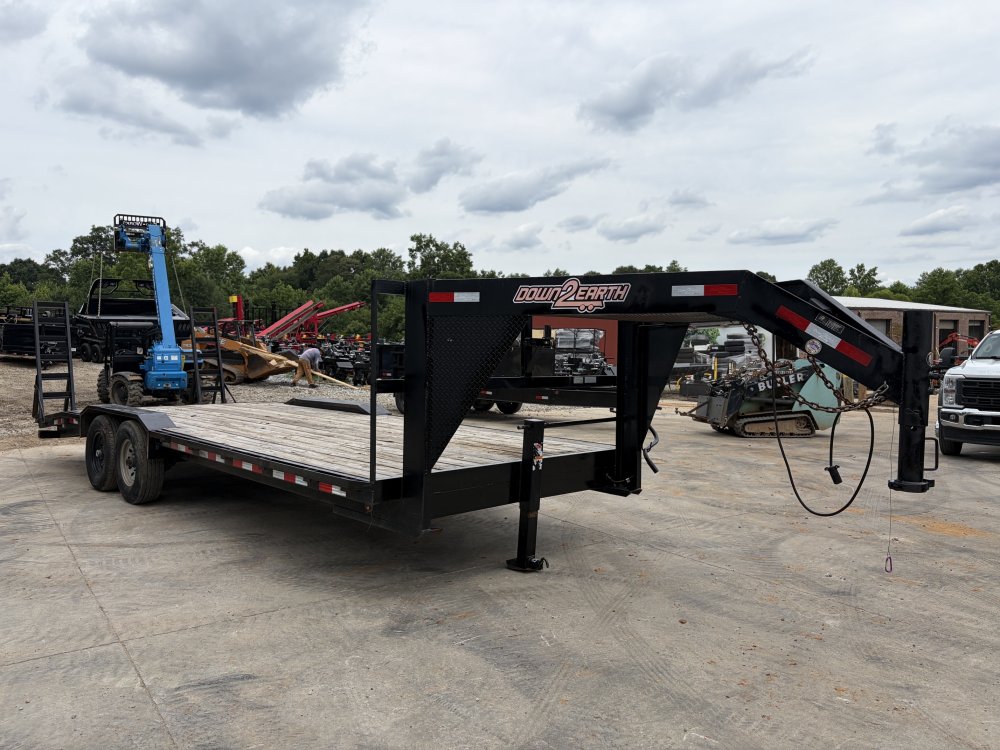 2019 Down To Earth Trailers 2019 Down To Earth 8.5x24 Gooseneck Equipment Trailer - Lowboy, Drive Ov