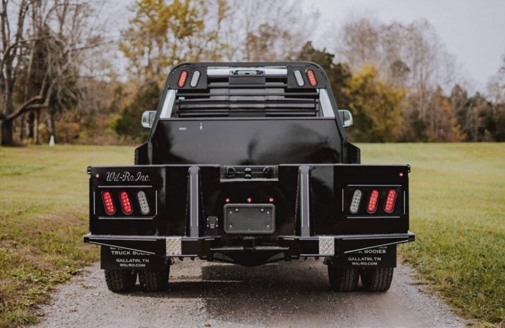 2026 Wil-Ro Skirted Truck Bed 9'4" X 96" BLACK