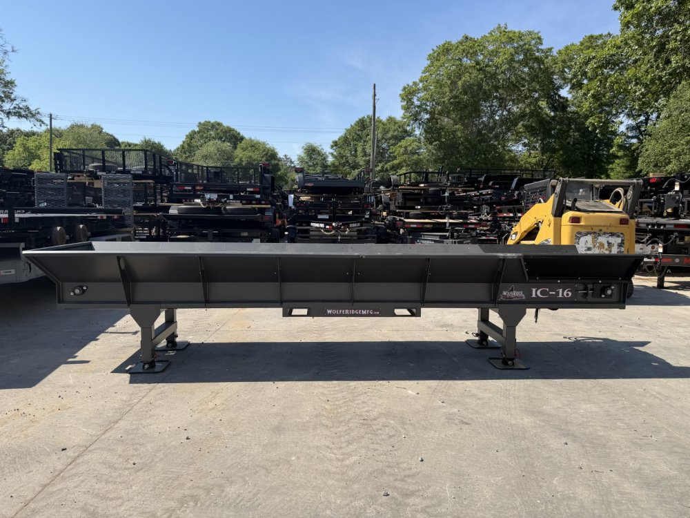 2026 Wolfe Ridge IC-16 IN-FEED Conveyor Hopper 16' with Wheel Kit