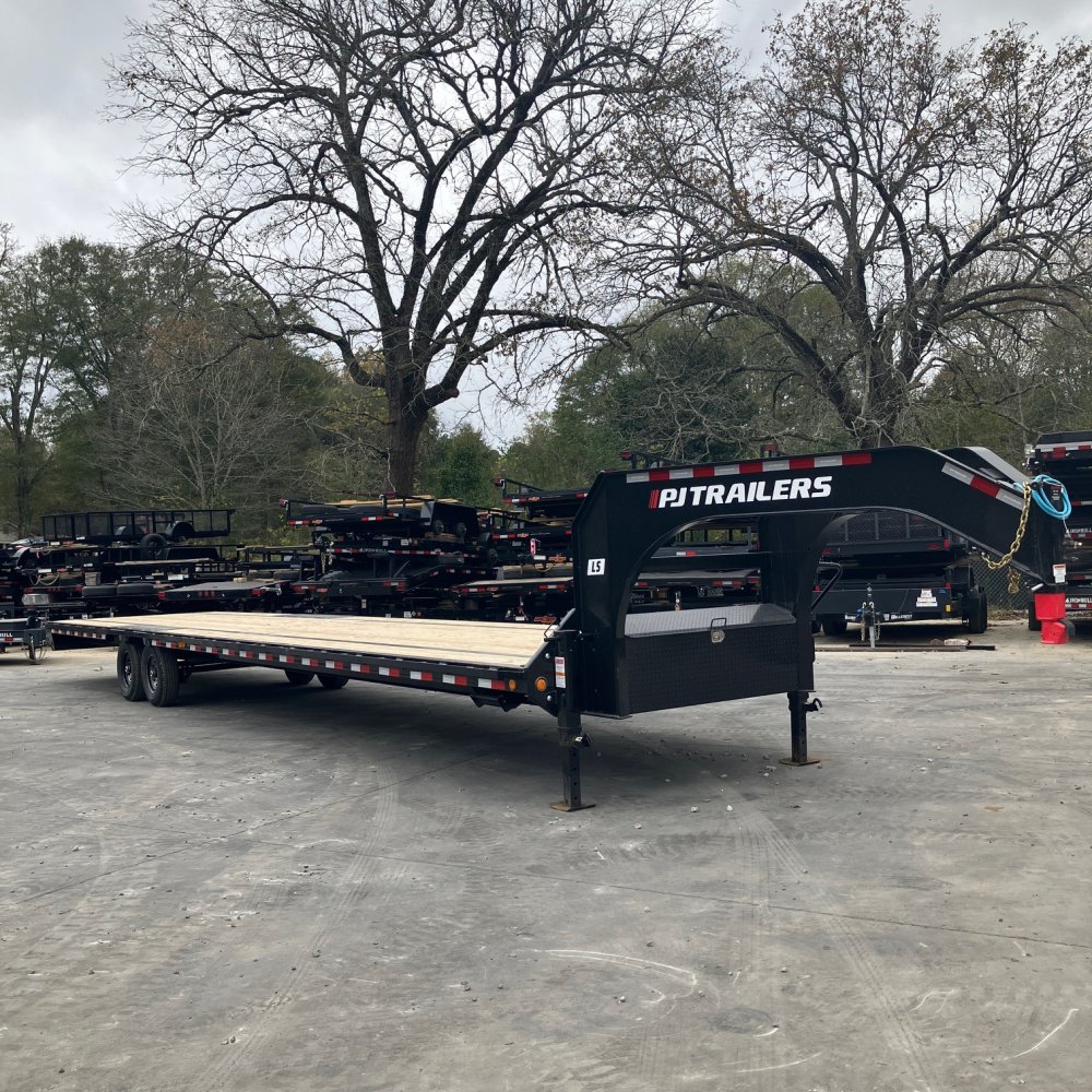 2026 PJ Trailers LS 8.5x40 15.6K Gooseneck Deckover Trailer - Straight Deck, 8' Pull-Out Ramps, Upgr