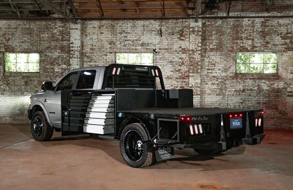 2026 Wil-Ro Liberty Truck Bed 9'4" X 96" BLACK