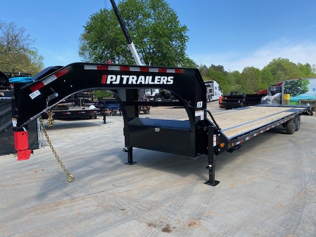 2025 PJ Trailers 8.5x34 15.6K Non CDL Flatbed Monster Ramps