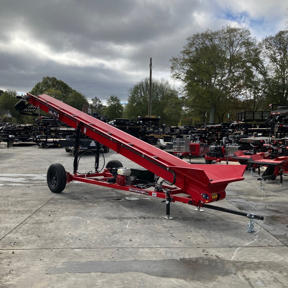 2026 Wolfe Ridge 24' Conveyor w/ Grizzly Bars and Chip Chute - Honda GX200
