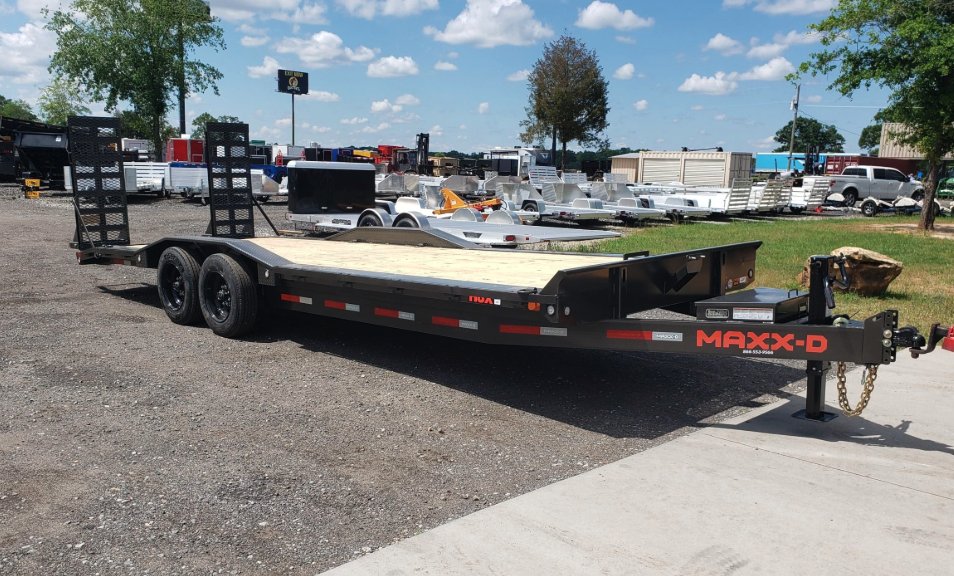 2027 MAXXD Trailers MaxxD H8X 8.5x20 Equipment Trailer 17.5K GVWR - Drive Over Fenders, 8K Axles, 17
