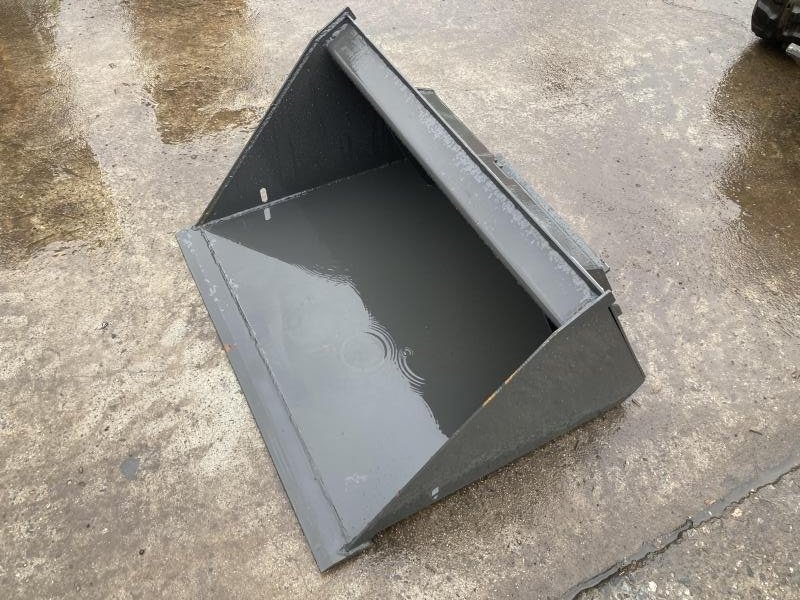 36" Smooth Bucket