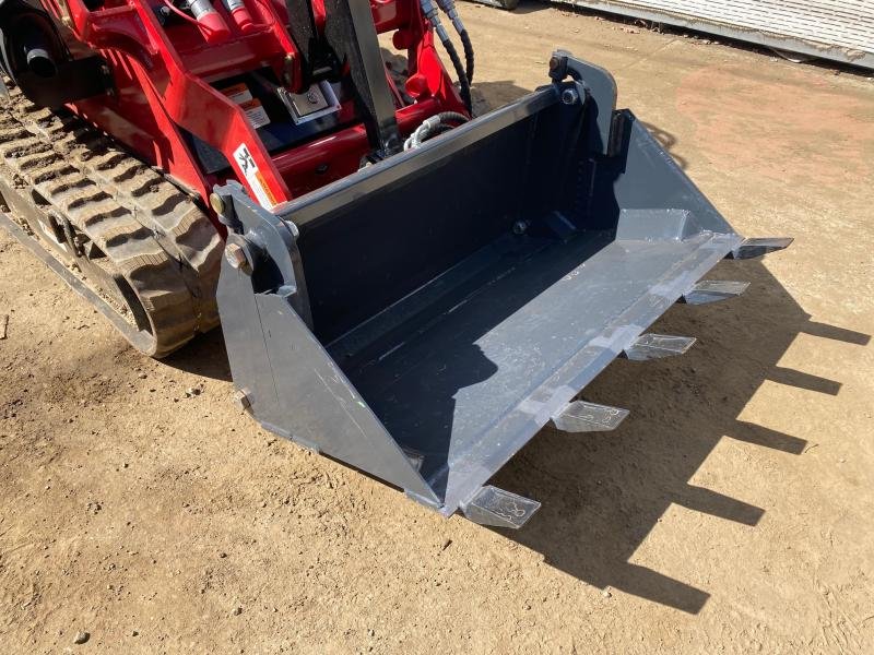 40 Dingo Mini Skid 4 in 1 Bucket with Teeth