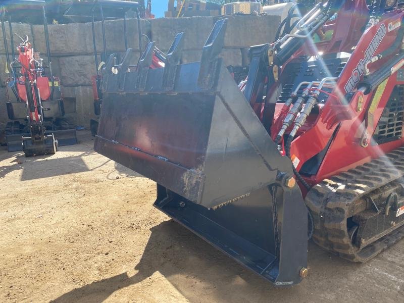 40 Dingo Mini Skid 4 in 1 Bucket with Teeth