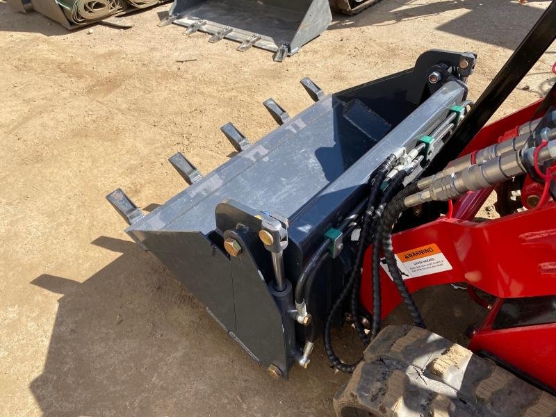 40 Dingo Mini Skid 4 in 1 Bucket with Teeth