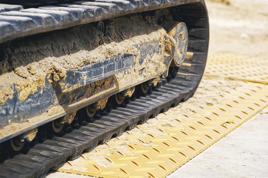 4'x 8' Heavy Duty Ground Protection Mats - Non-Slip, Waterproof, Recyclable HDPE Mats for Constructi