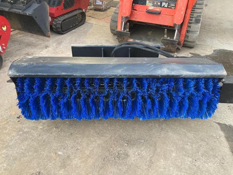 72" Open Sweeper