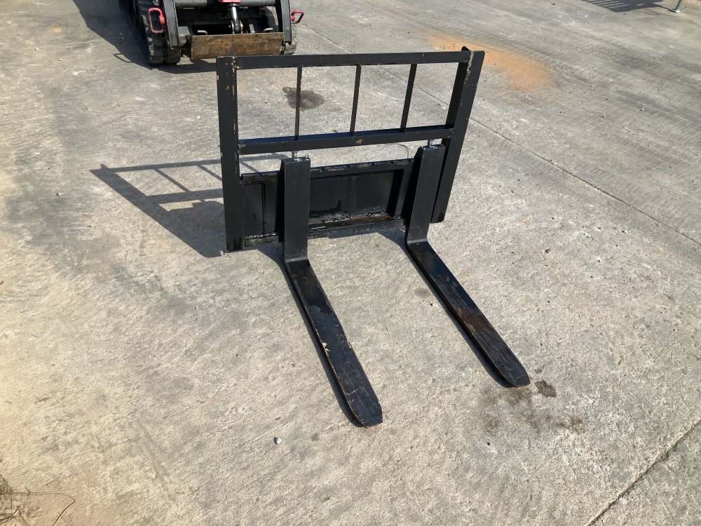 DPF33 33.5" Pallet Fork
