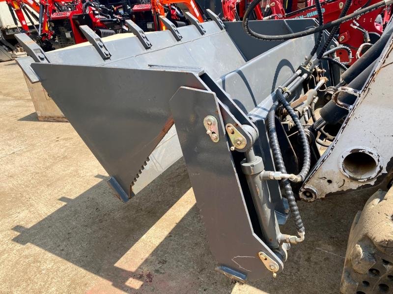 78" 4in1 Tooth Bucket