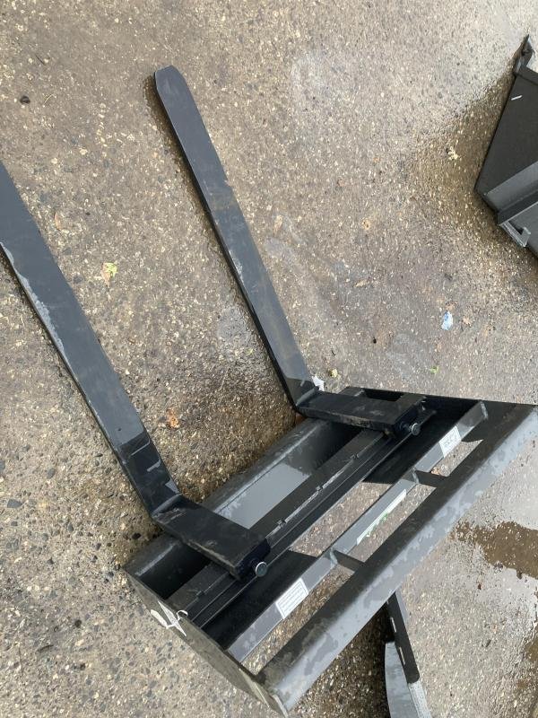 MTPF42 42" 2800# Pallet Fork