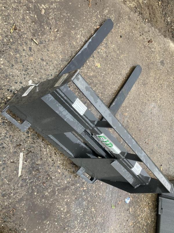 MTPF42 42" 2800# Pallet Fork