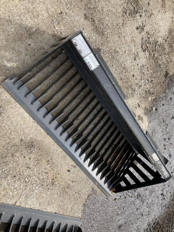 MTRB44 44" Rock Bucket