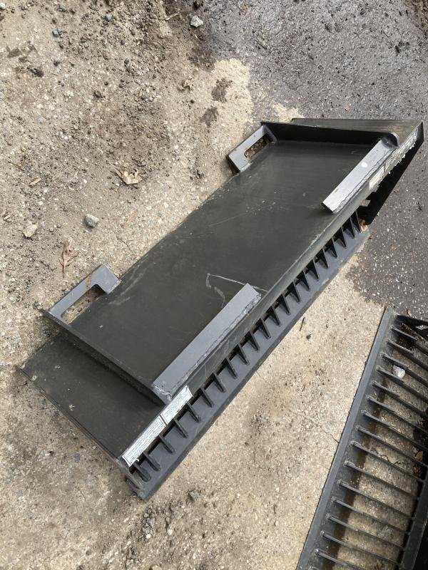 MTRB44 44" Rock Bucket