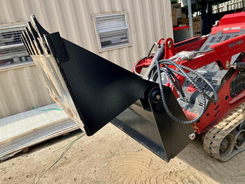 4IN1DINGO50 56 4in1 Bucket with Teeth