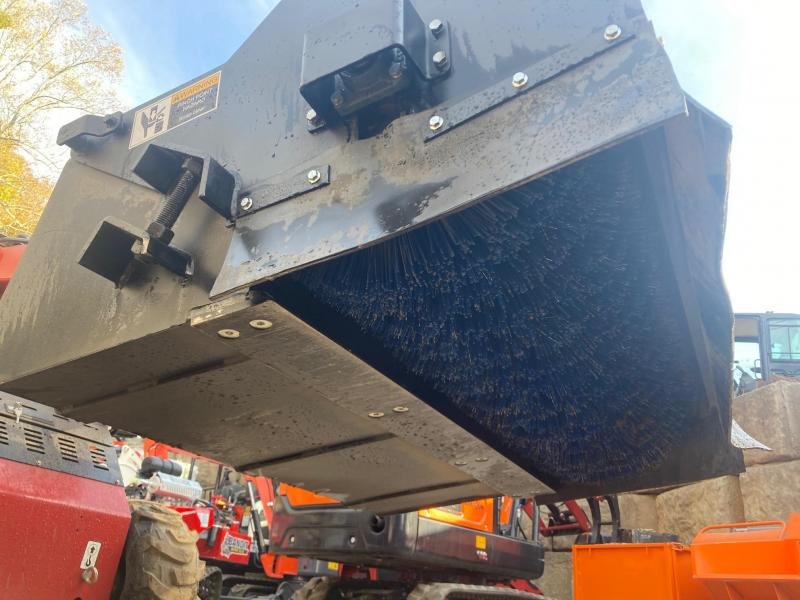 50" Enclosed Power Broom Sweeper