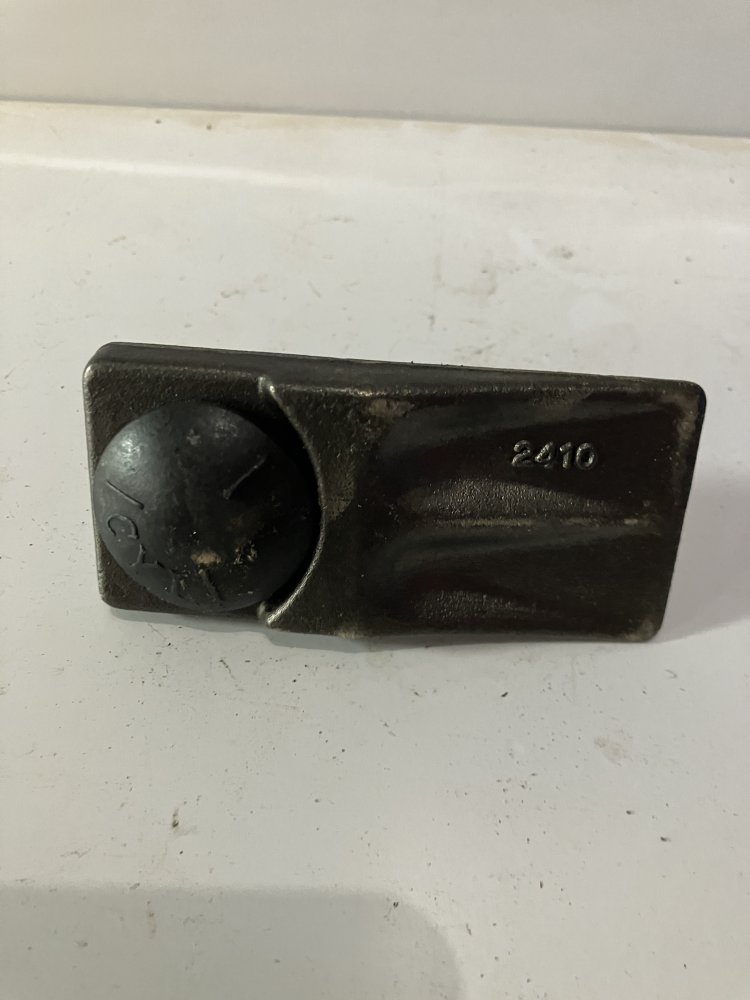 Auger Tooth with Bolt and Nut