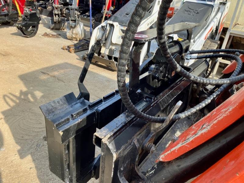Hydraulic Rotating Skid Steer Attachment Plate