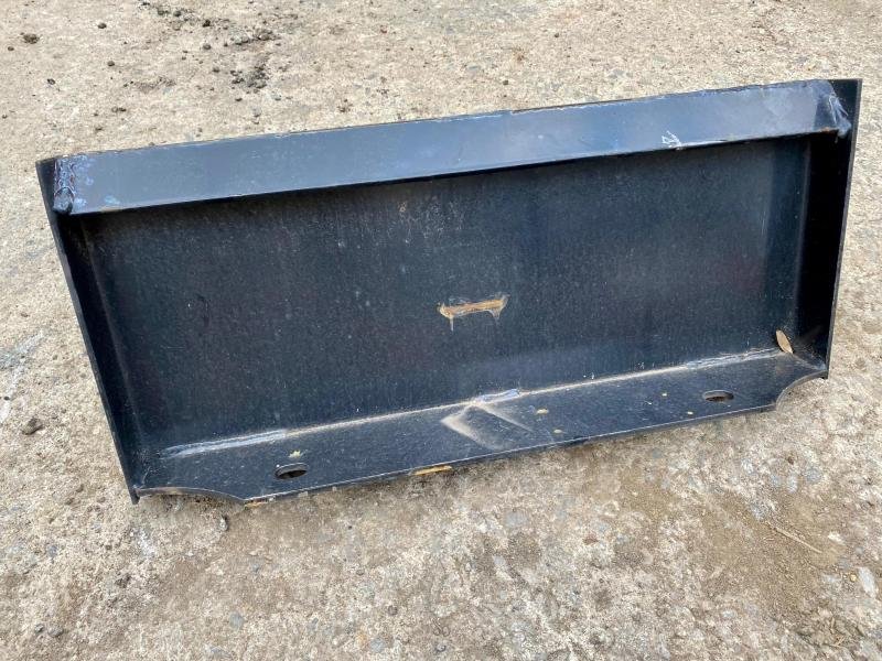 Dingo Hitch Plate