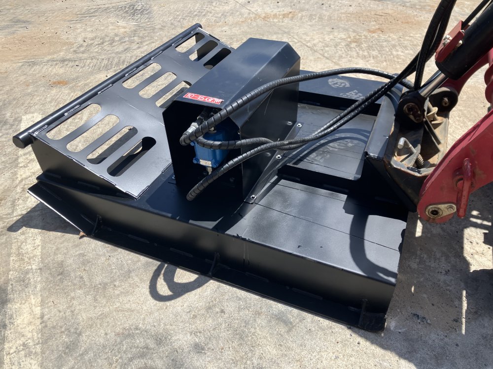 Dingo Brush Cutter 3" Capacity 7-12GPM