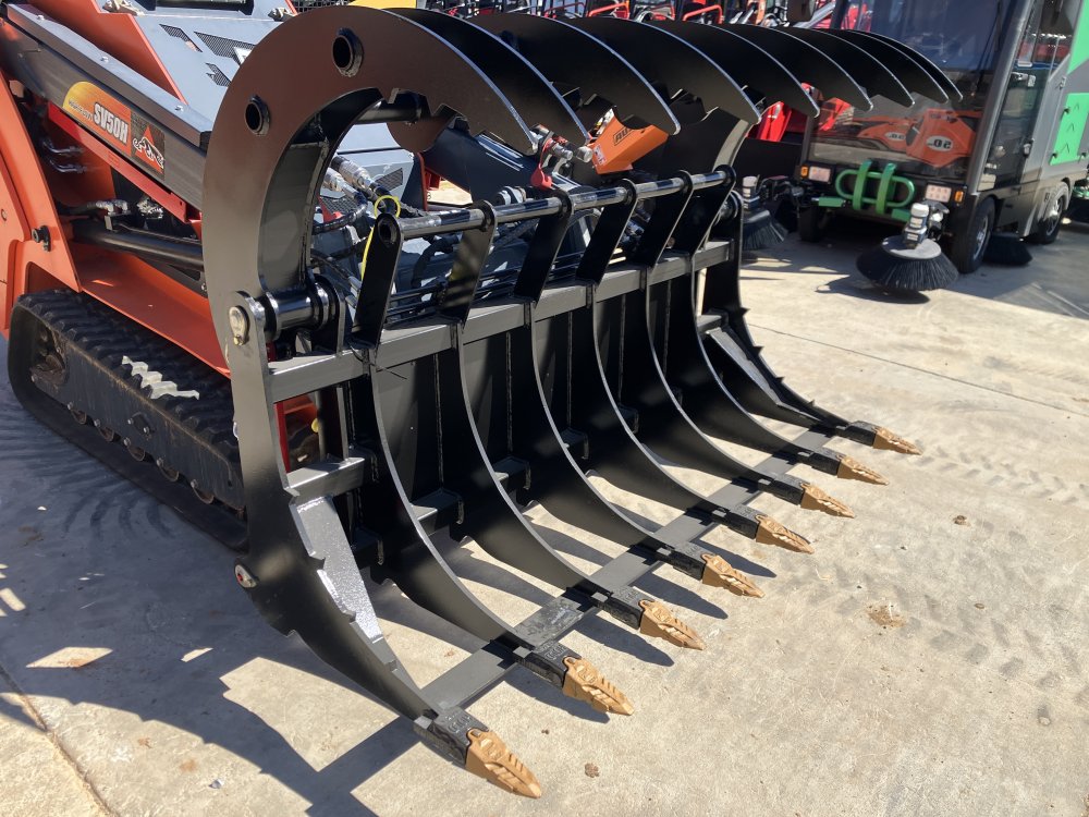 IRSDCG70 70" Standard Duty Clam Grapple