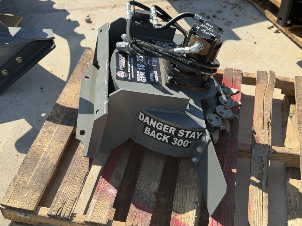Stump Grinder Dingo Attachment 18-25 GPM