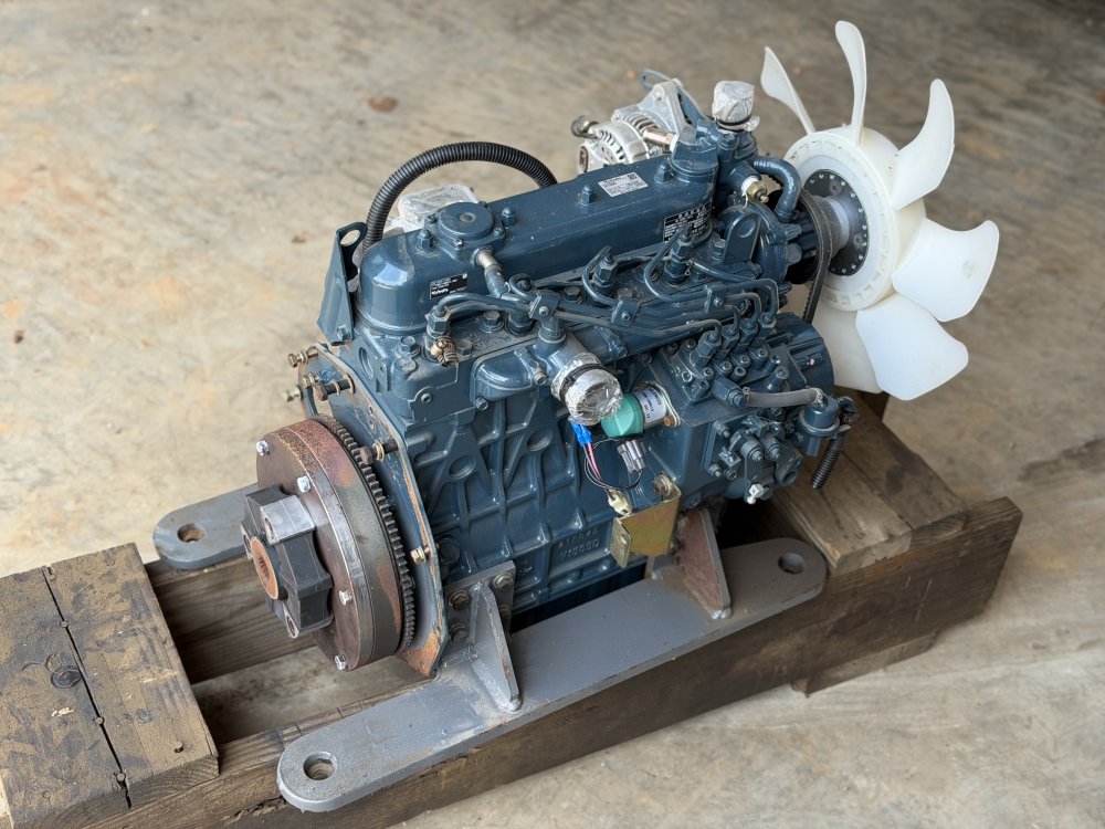 Kubota V1505 Diesel Engine