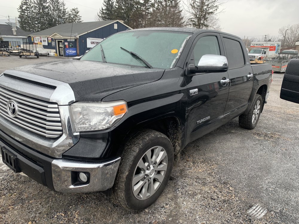 TUNDRA LIMITED TOYOTA Truck