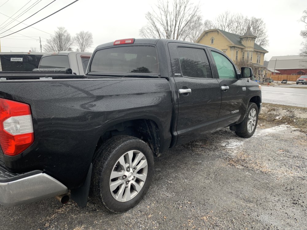 TUNDRA LIMITED TOYOTA Truck
