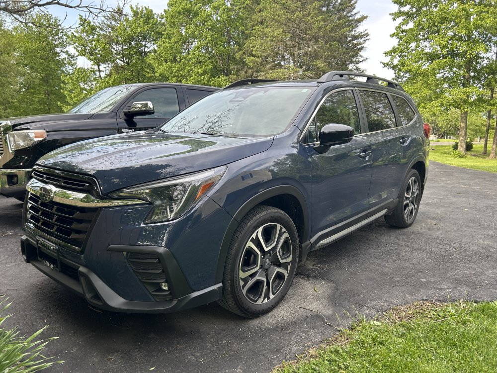 ASCENT LIMITED SUBARU SUV